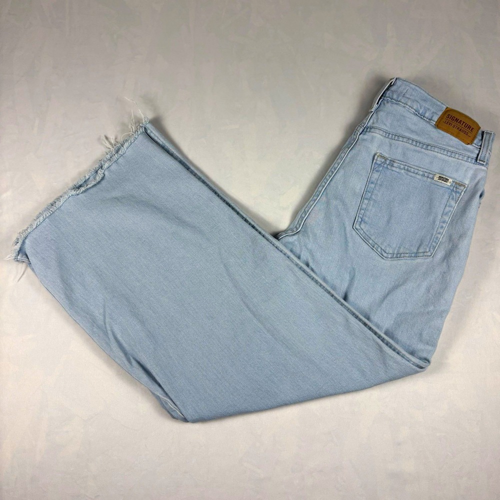 Signature Levi Strauss Heritage Wide Leg Jeans Womens 8 W29 Light Wash Cropped